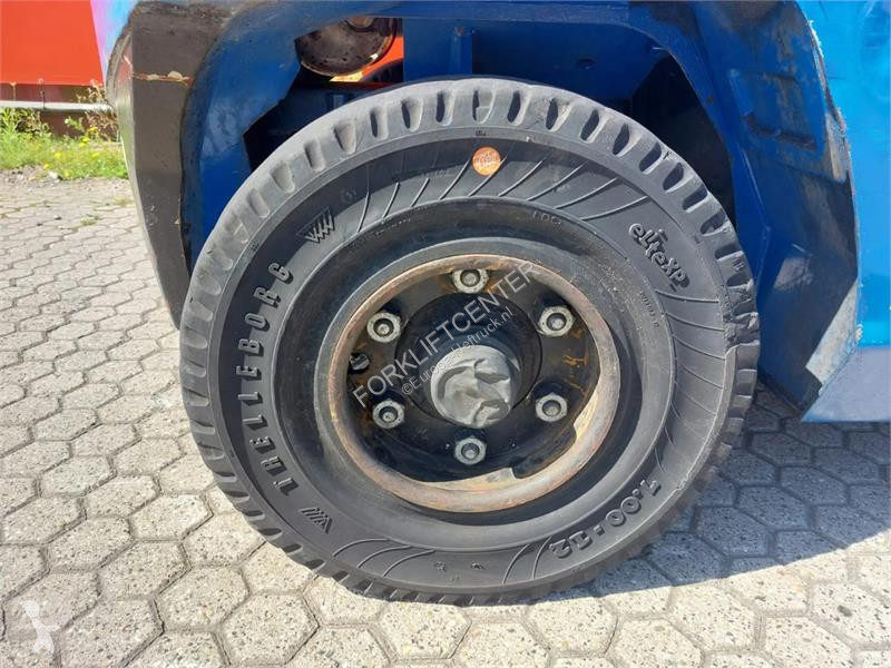 Carretilla elevadora Mitsubishi FG50CN