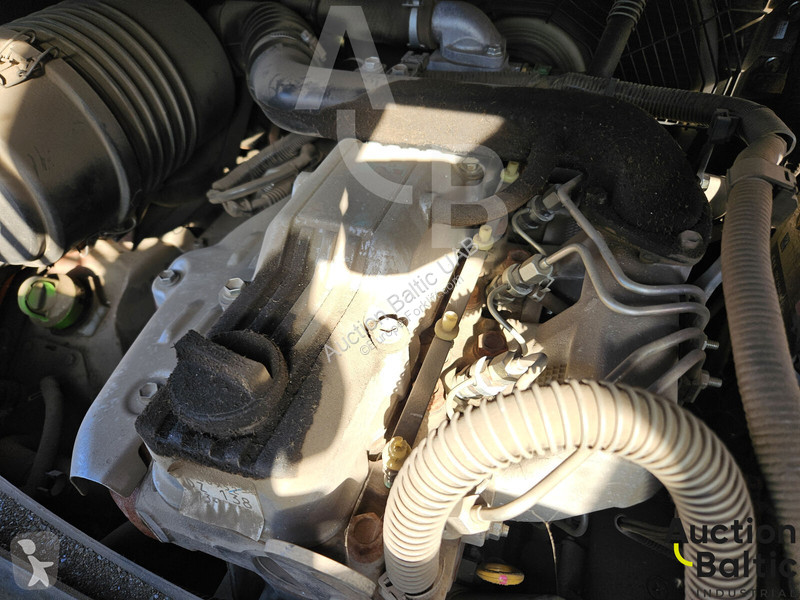 Кар Toyota E 811