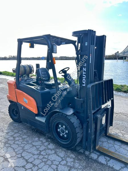 رافعة شوكية Doosan G30NXP