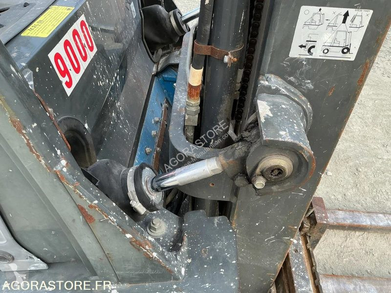 رافعة شوكية Nissan UD02A25PQ - 3F550