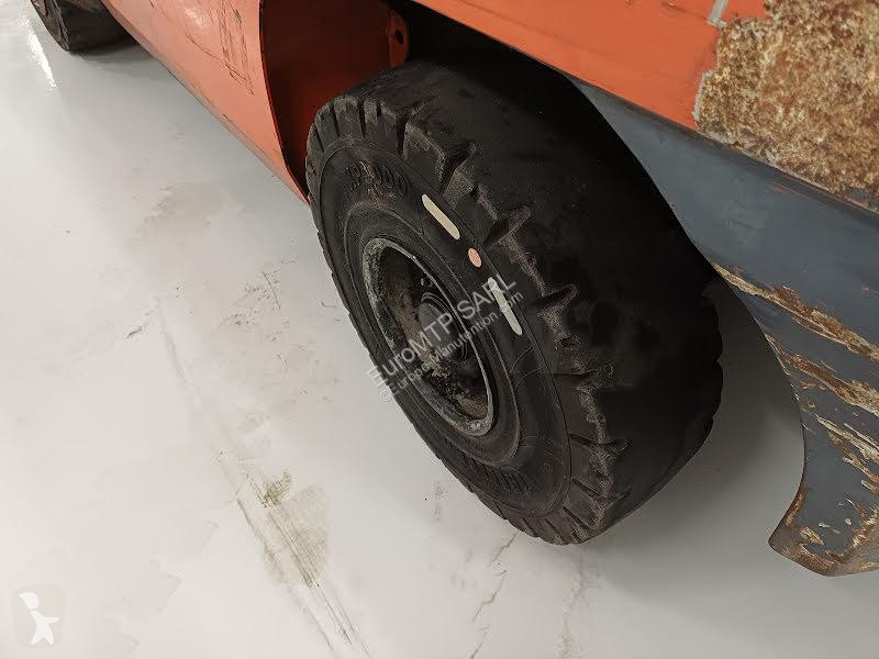 رافعة شوكية Toyota  02-8FGF30