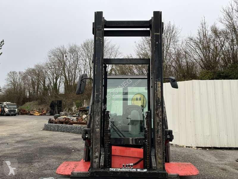 رافعة شوكية Manitou (6T / 4m)