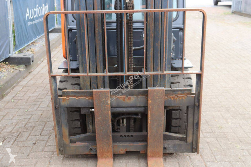 Teleskopický manipulátor Doosan D30S-5