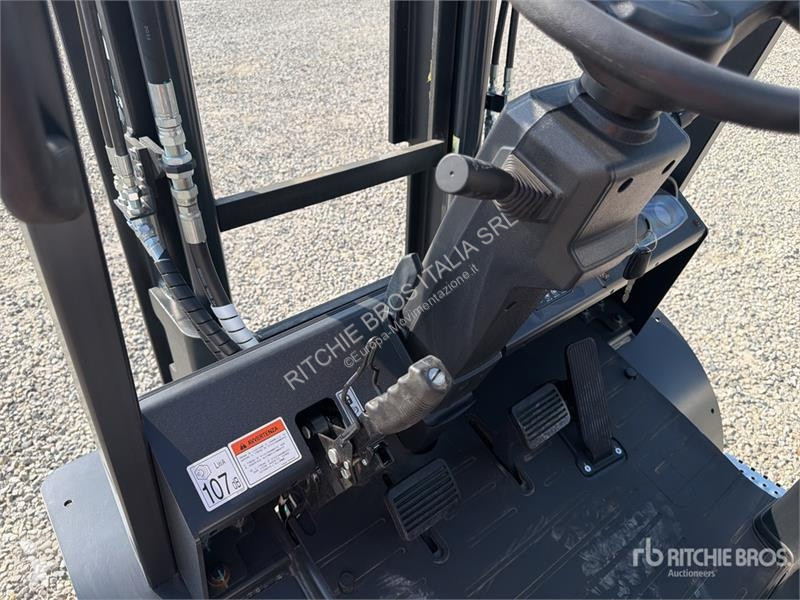Навантажувач вилковий Bobcat D30NXP 3000 kg...
