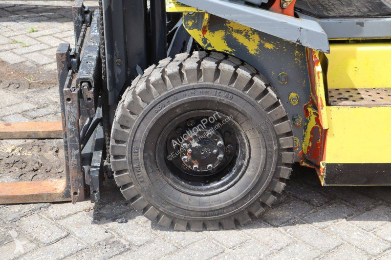 Forklift
