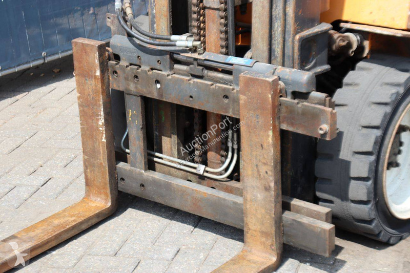 Samsung SF30D Forklift