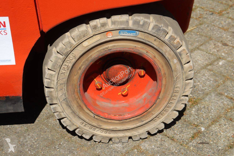 Carretilla elevadora Linde E30L-01