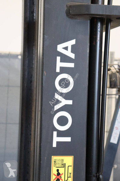 Carretilla elevadora Toyota 5FBE18