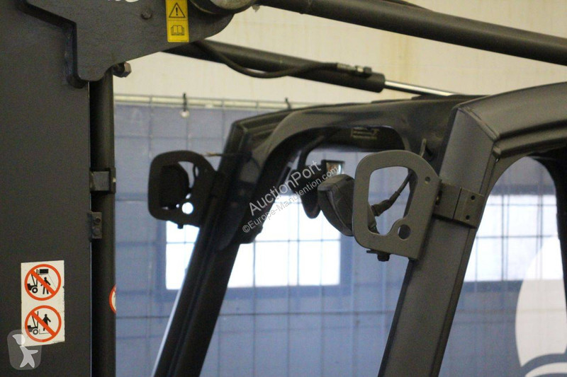 Chariot élévateur Linde E16
