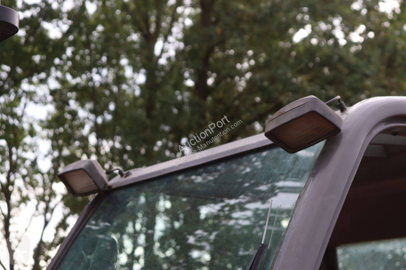 رافعة شوكية Manitou MC 30