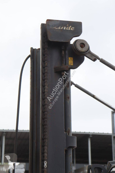 رافعة شوكية Linde D