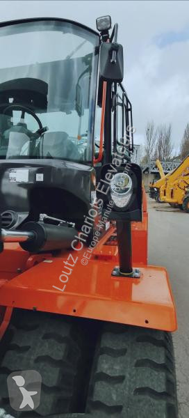 Chariot élévateur Doosan  D160S-9