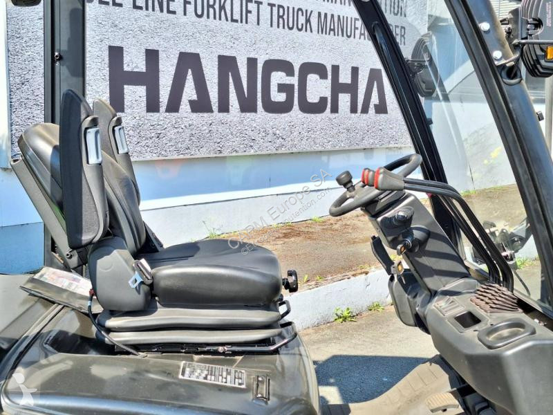 Teleskopický manipulátor Hangcha  XC30i