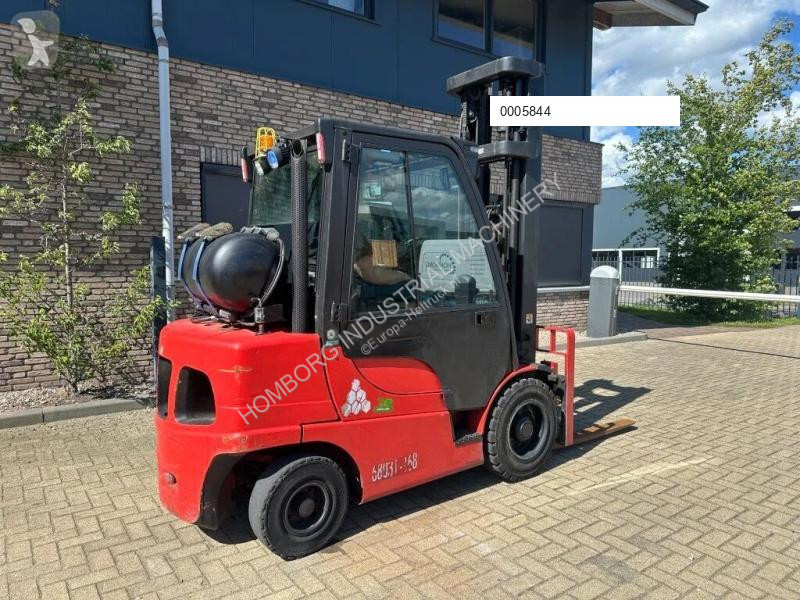 Stivuitor Hyster H3.0FT 3 ton Triplex Freelift...