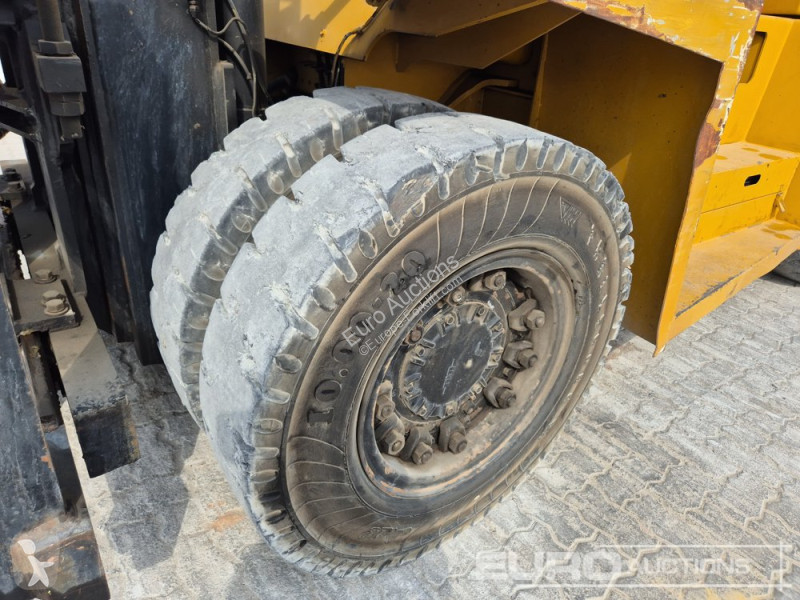 Heftruck Caterpillar DP150