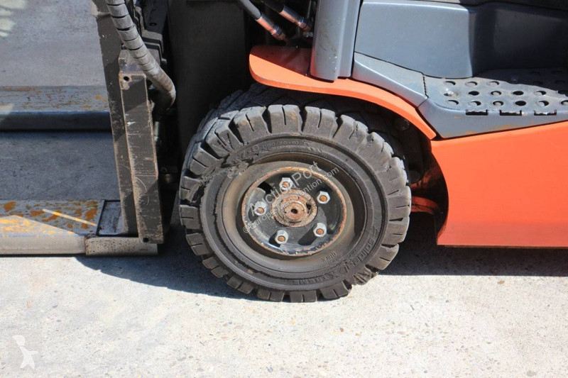 Heftruck Toyota 8FBEK16T
