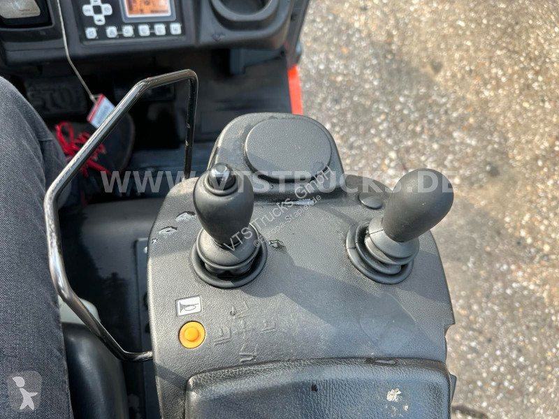 Teleskopický manipulátor Toyota 16 T 48V...