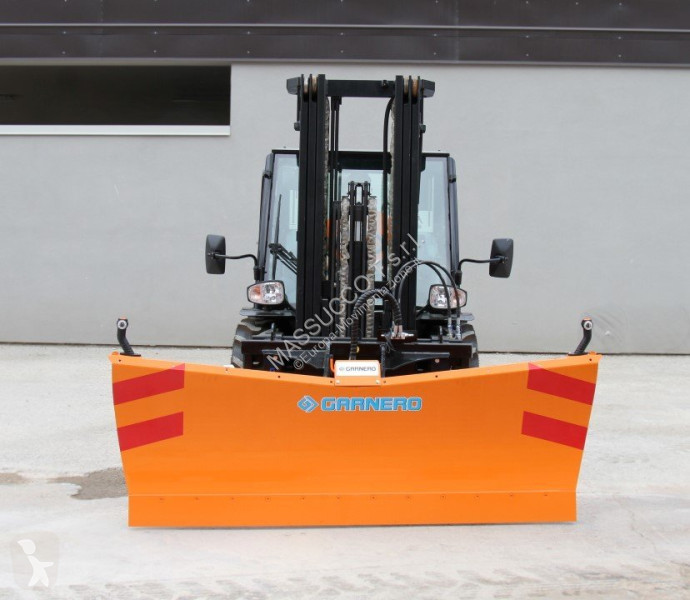 رافعة شوكية Manitou MC30-4 DK