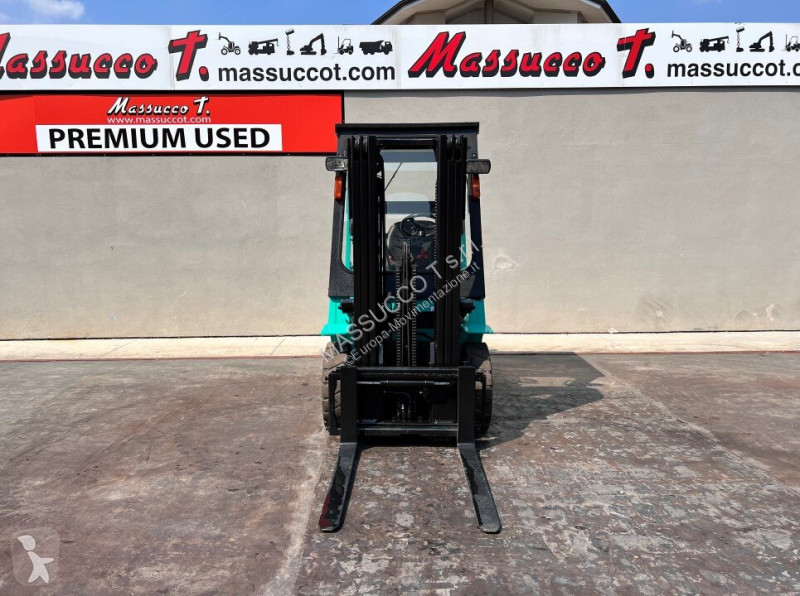 رافعة شوكية Mitsubishi FD25K