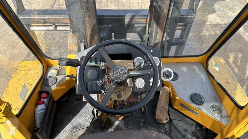 رافعة شوكية Caterpillar V225C