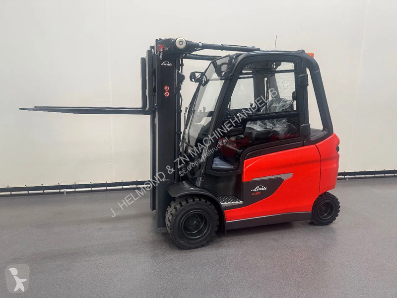 Teleskopický manipulátor Linde 1252  HL01