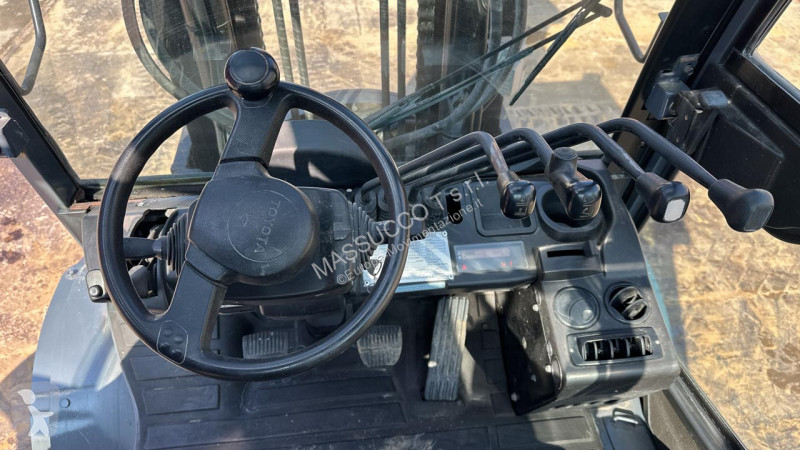 رافعة شوكية Toyota