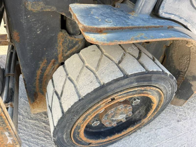 رافعة شوكية Toyota 02-8FDF30