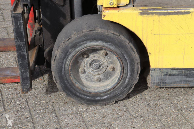 رافعة شوكية Hyster J2.00XMT