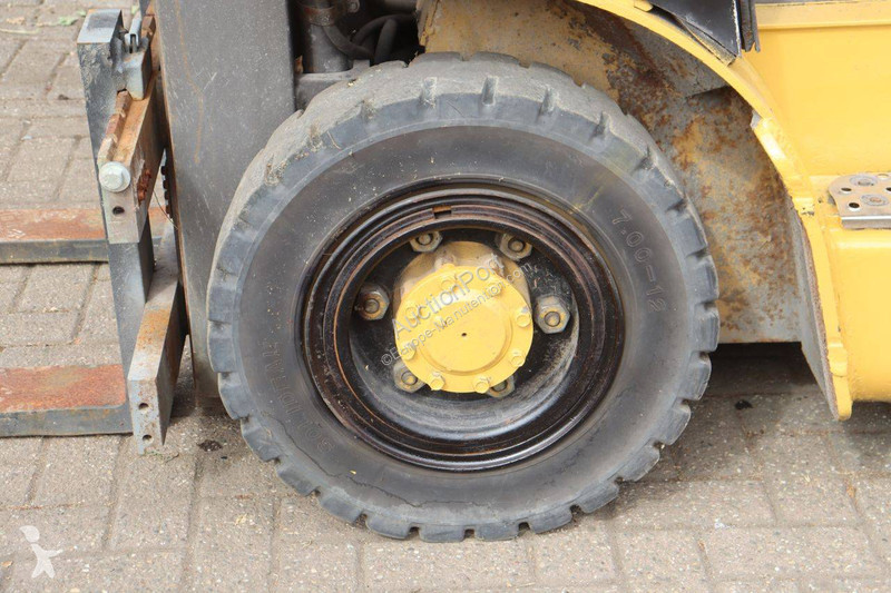 Stivuitor Caterpillar DP25