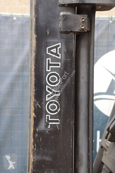 Stivuitor Toyota 62-7FDF30