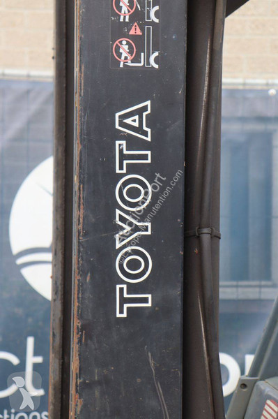 Stivuitor Toyota 02-7FDF30