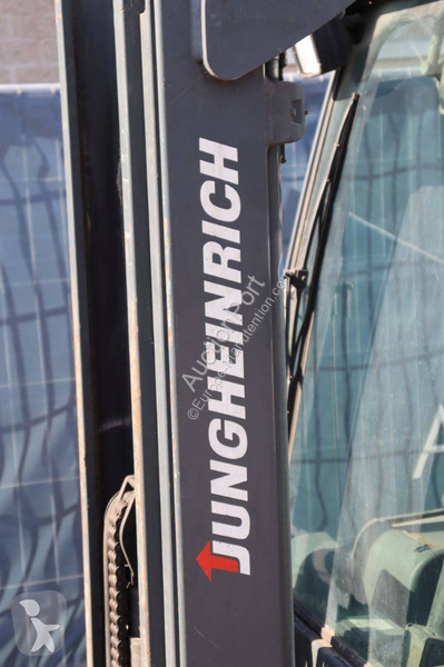 Stivuitor Jungheinrich