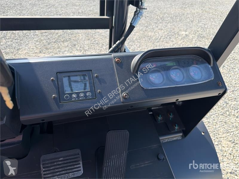Навантажувач вилковий Bobcat D30NXP 3000 kg...