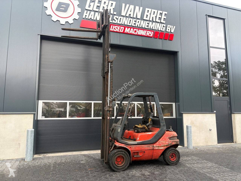 Linde D Forklift
