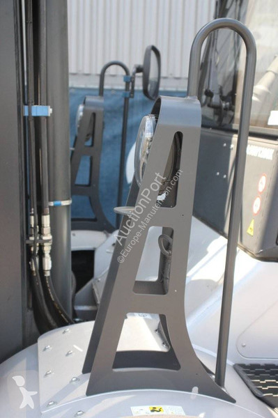 Forklift