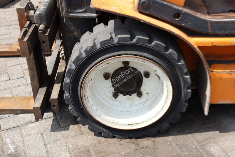 Samsung SF30D Forklift