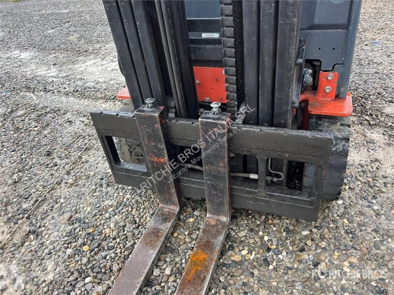 Автопогрузчик Toyota 1800 kg Electric Forklift
