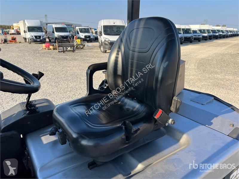 Carretilla elevadora Nissan Q02L25CU 2500 kg...