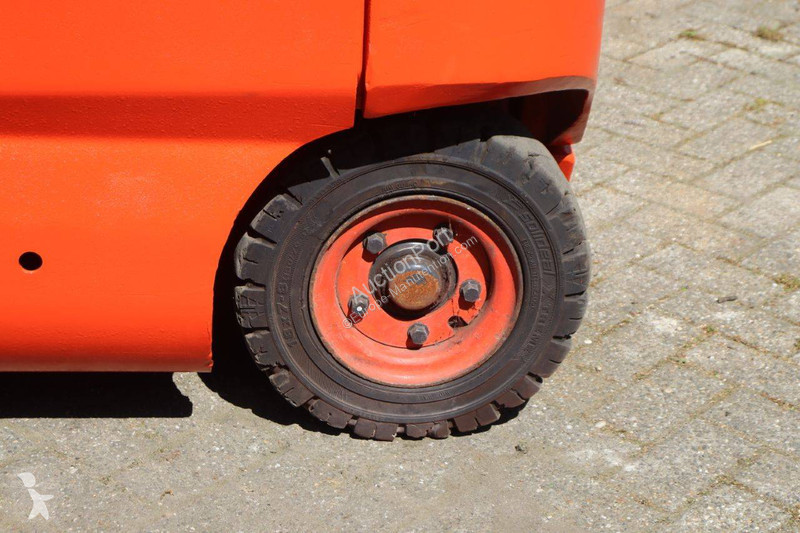 Carretilla elevadora Linde E25-02