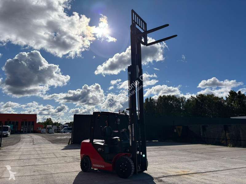 Carretilla elevadora Hangcha CPCD 25 Triplex...