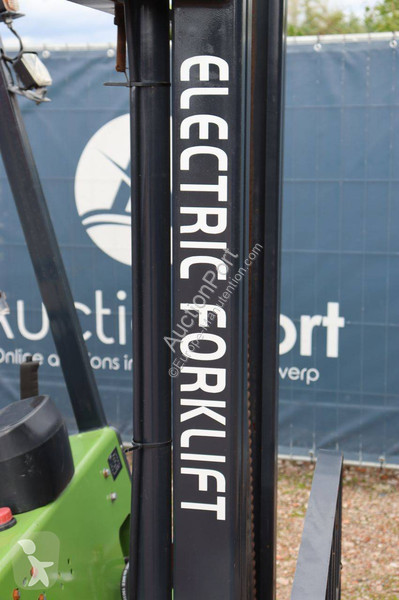 Chariot élévateur
