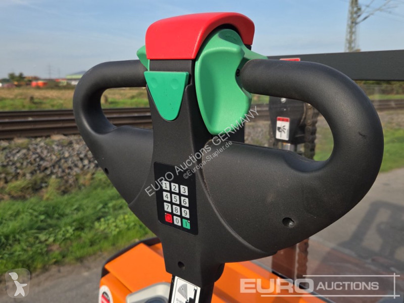 Empilhador elevador Doosan BDL13S-7