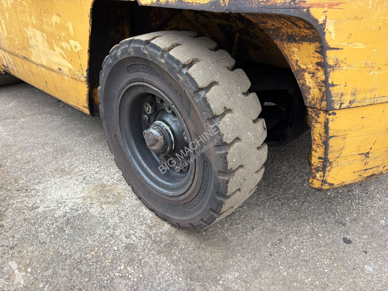 Кар Caterpillar GP40