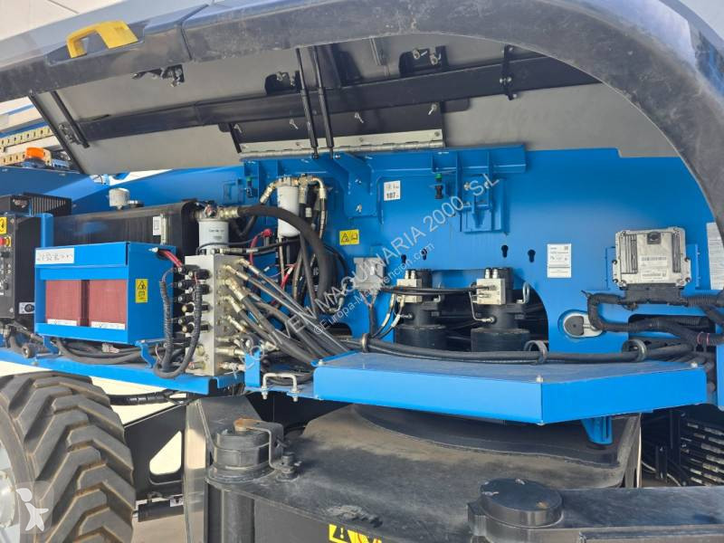 منصة تلسكوبية Genie ZX-135/70