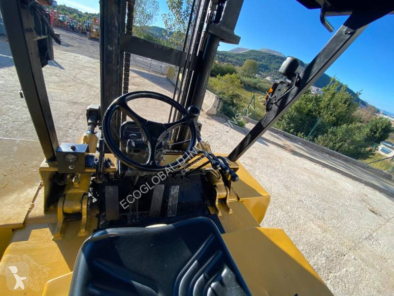 رافعة شوكية Caterpillar DP80