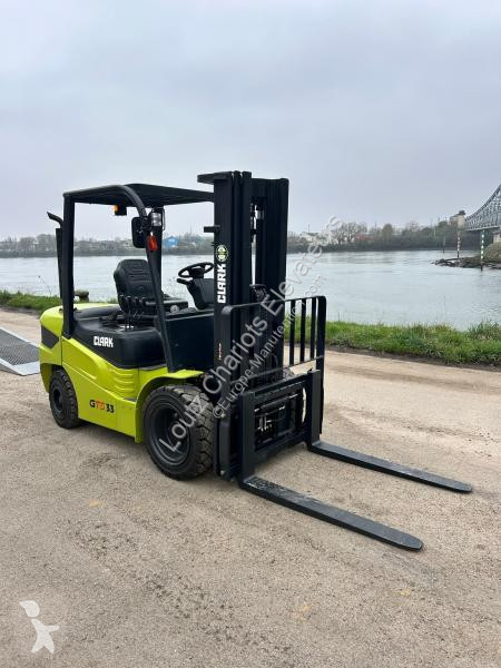 Chariot élévateur Clark  GTS33D