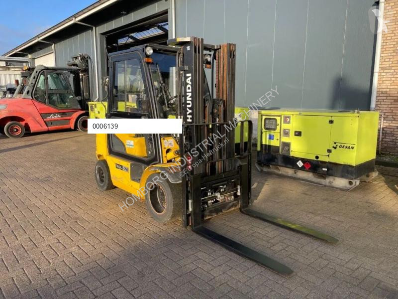 Carrello elevatore Hyundai 30L-7A 3 ton Triplex...