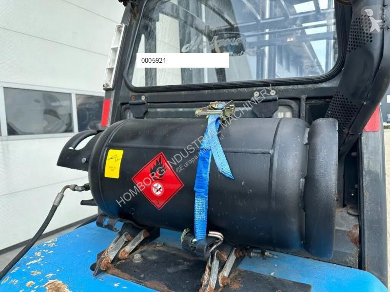Teleskopický manipulátor Nissan UGD02A30P0 3...