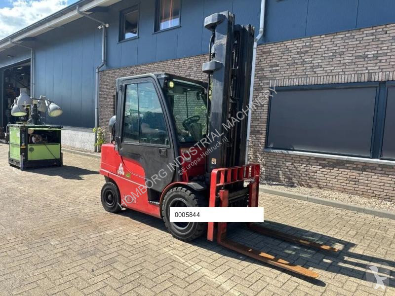 Stivuitor Hyster H3.0FT 3 ton Triplex Freelift...