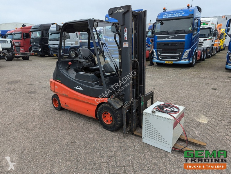 Heftruck Linde E30 02 - 4058 hrs - Duplex Mast...